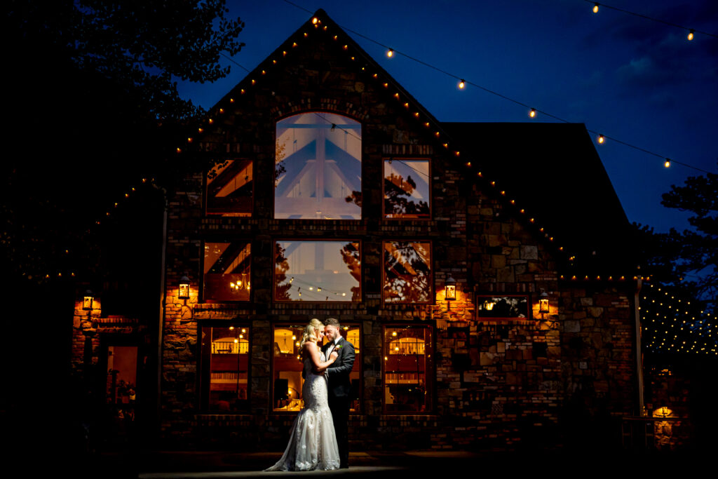 Della Terra Mountain Chateau wedding photos in the fall in Estes Park, Colorado.